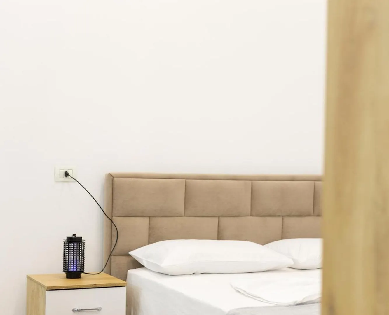 Free Parking Sudio Tirana Apartment Albania